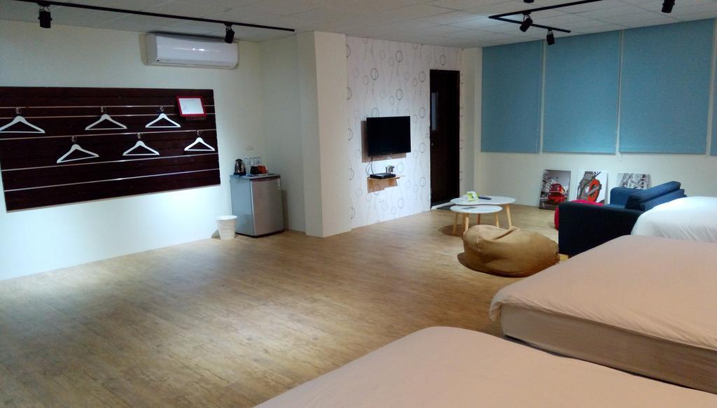 สลีพ อิน เกสต์ เฮาส์ Apartment เมืองฮวาเหลียน ภายนอก รูปภาพ