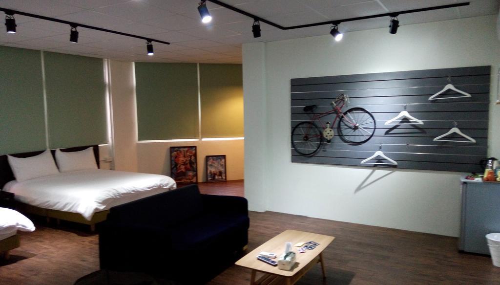 สลีพ อิน เกสต์ เฮาส์ Apartment เมืองฮวาเหลียน ภายนอก รูปภาพ